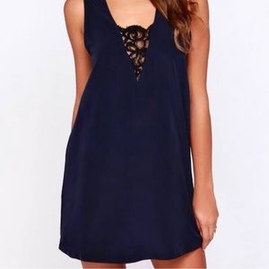 BB Dakota Navy Shift Dress, size small.